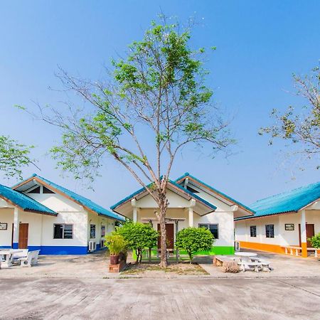 Oyo 658 Peamsook Resort Prachuap Khiri Khan Exterior photo